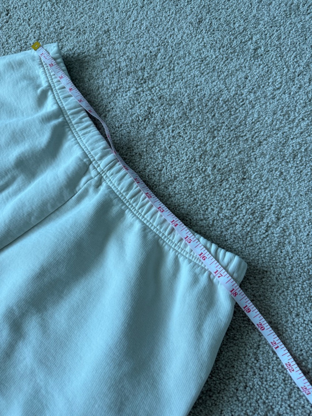 Wilfred Aritzia Cream Relaxed Fit Sweatshorts - Picture 7 of 7